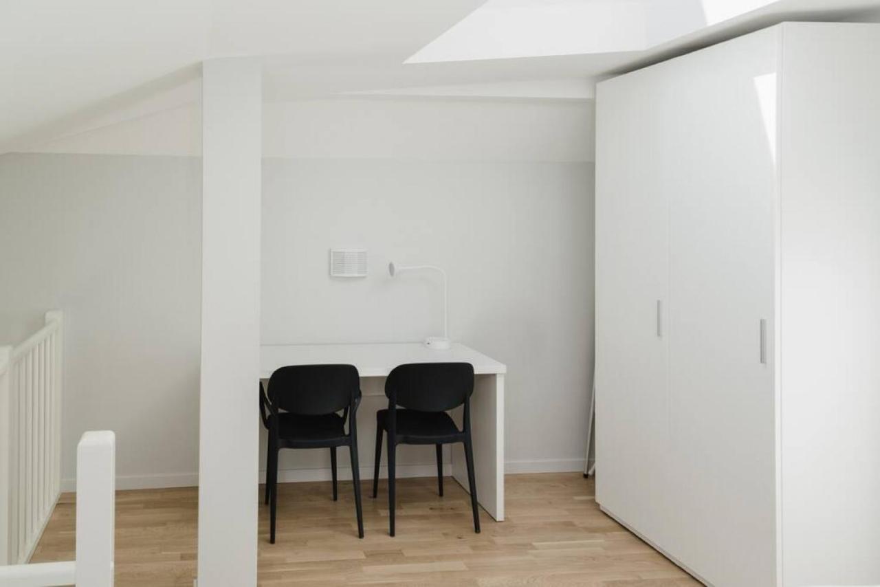 All In One Loft With Balcony And Free Parking Лидинго Экстерьер фото